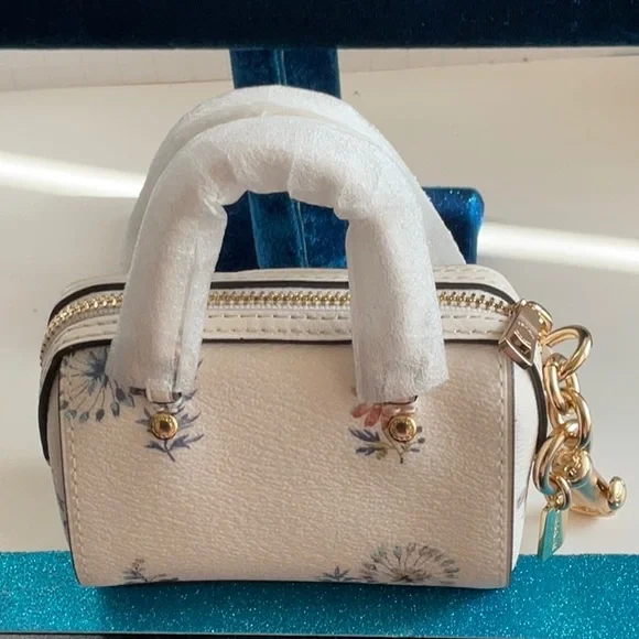 Coach New Cream Mini Bag with Gold Tone Hardware - Picture 2 of 8